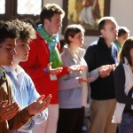jeunes en prière